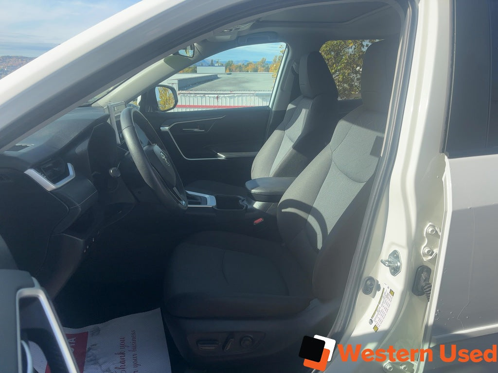 2024 Toyota RAV4 XLE AWD