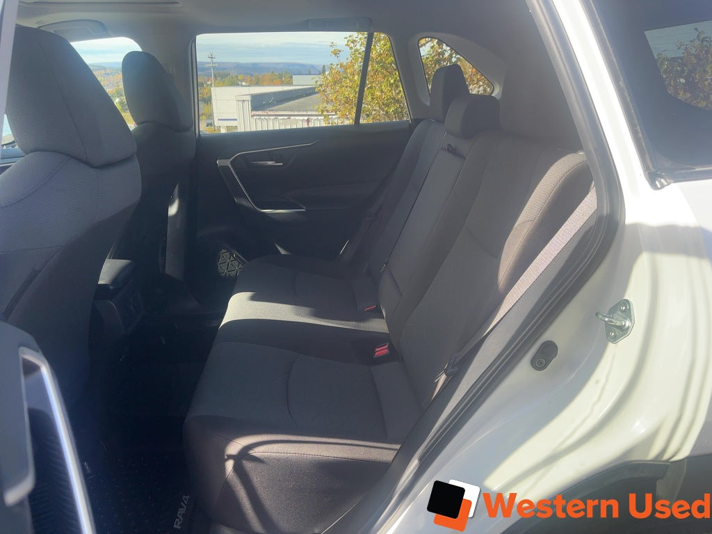 2024 Toyota RAV4 XLE AWD