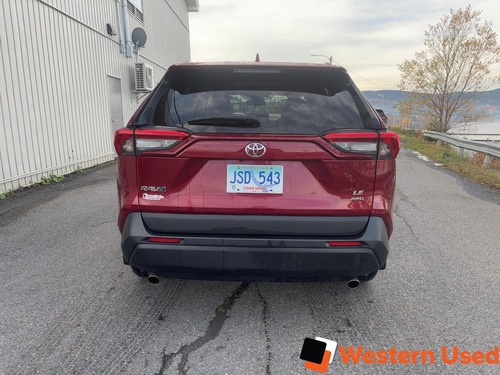 2020 Toyota RAV4 LE AWD