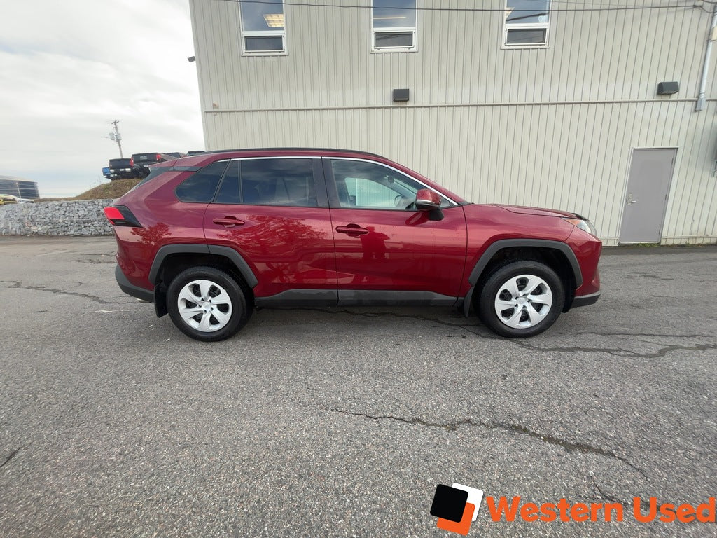 2020 Toyota RAV4 LE AWD