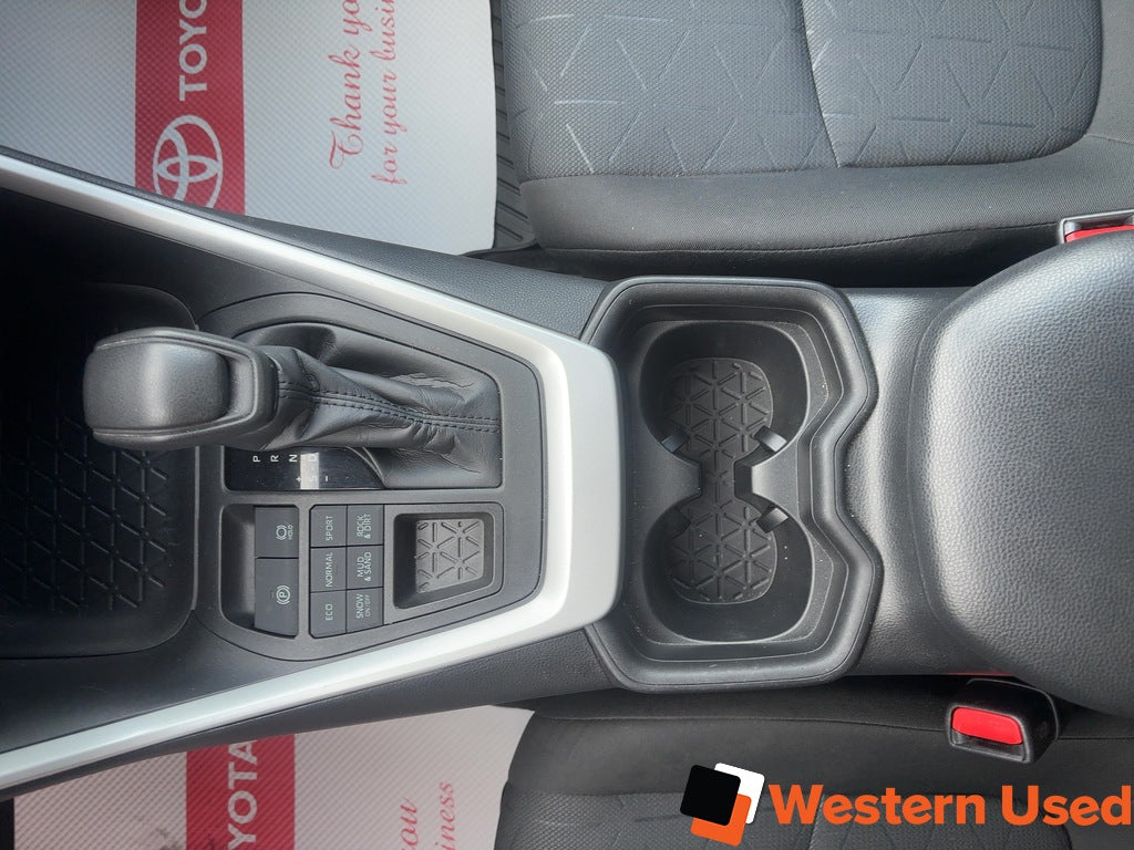 2020 Toyota RAV4 LE AWD