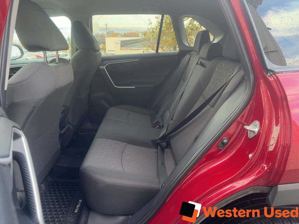 2020 Toyota RAV4 LE AWD