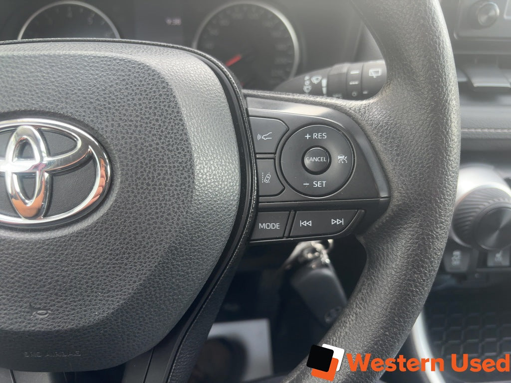 2020 Toyota RAV4 LE AWD