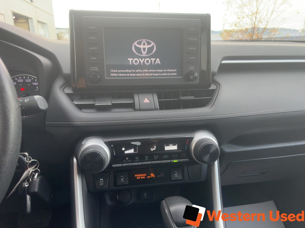 2020 Toyota RAV4 LE AWD