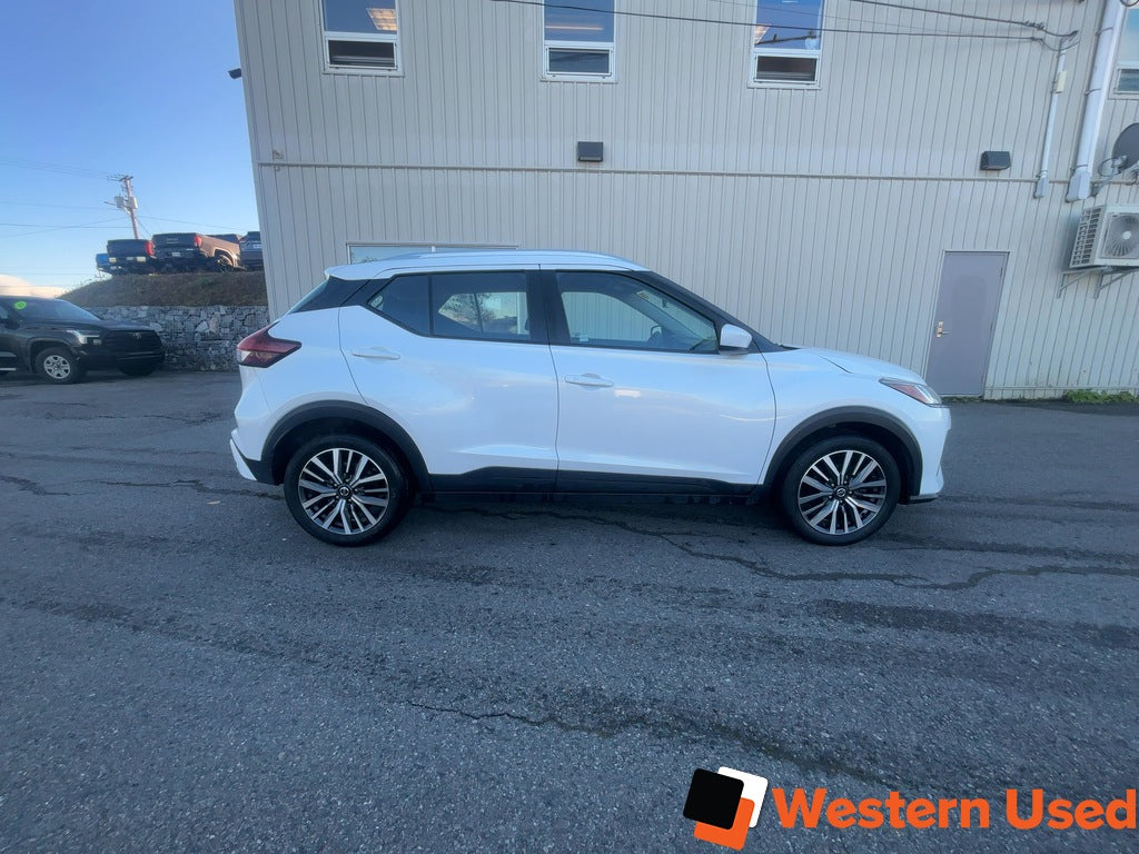 2021 Nissan Kicks SV FWD