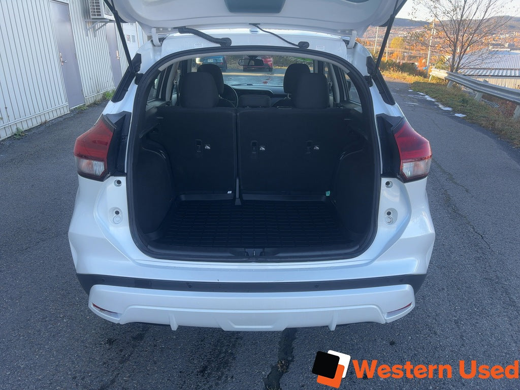 2021 Nissan Kicks SV FWD