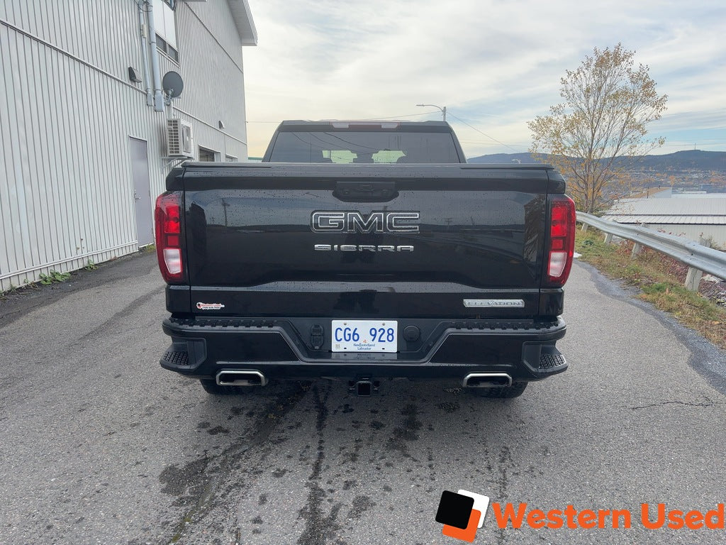 2023 GMC Sierra 1500 4WD Crew Cab 157" Elevation