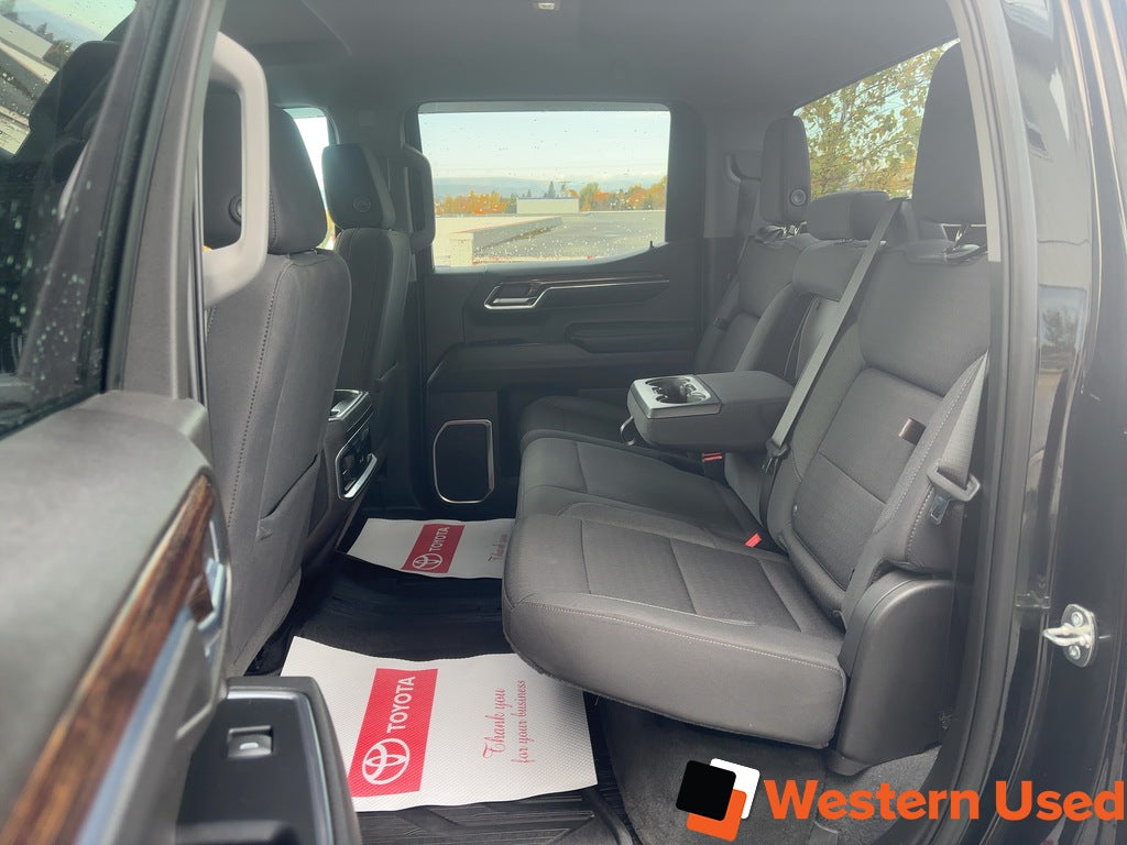 2023 GMC Sierra 1500 4WD Crew Cab 157" Elevation