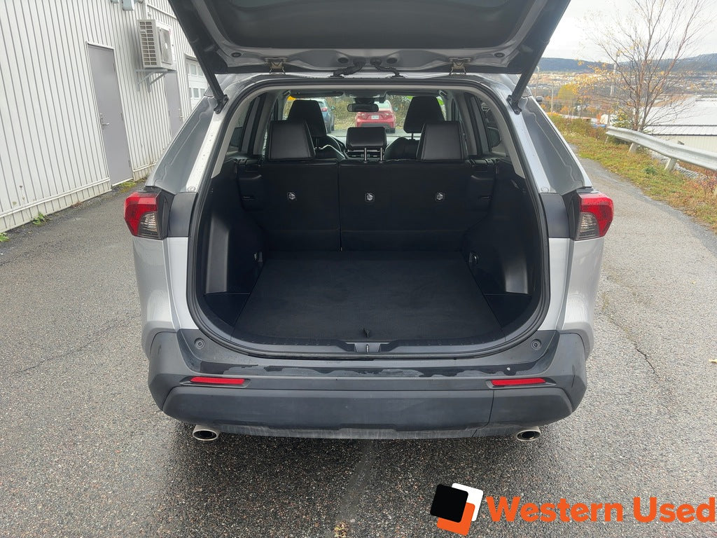 2021 Toyota RAV4 XLE AWD