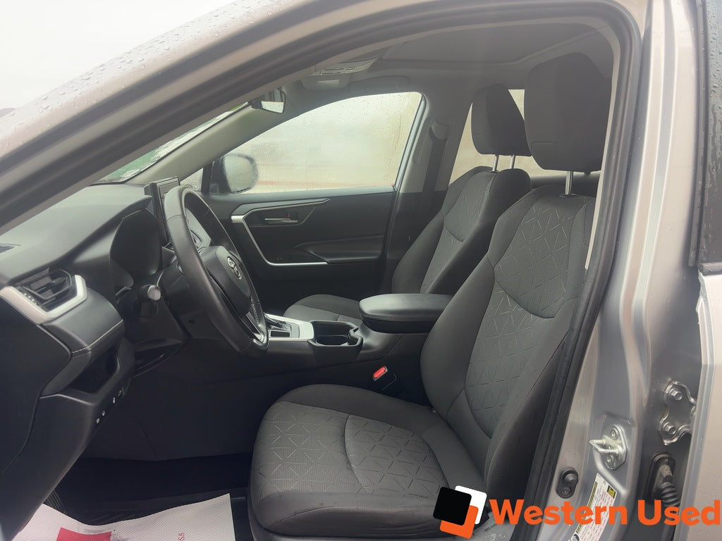 2020 Toyota RAV4 XLE AWD