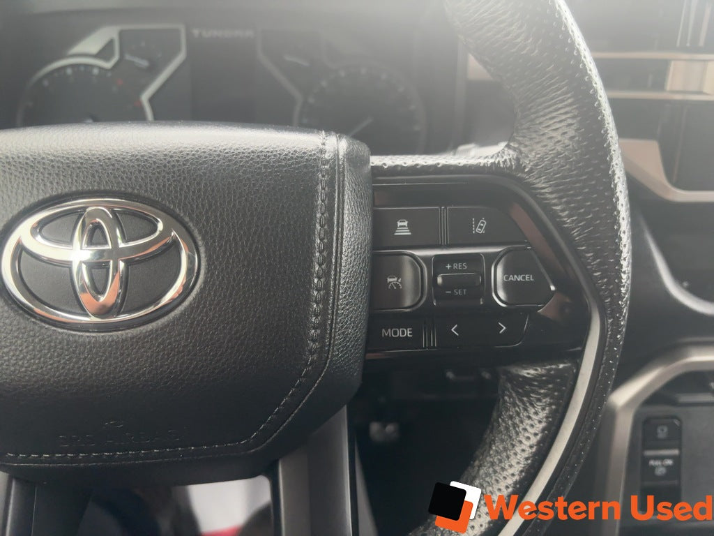 2024 Toyota Tundra 4x4 Double Cab SR5