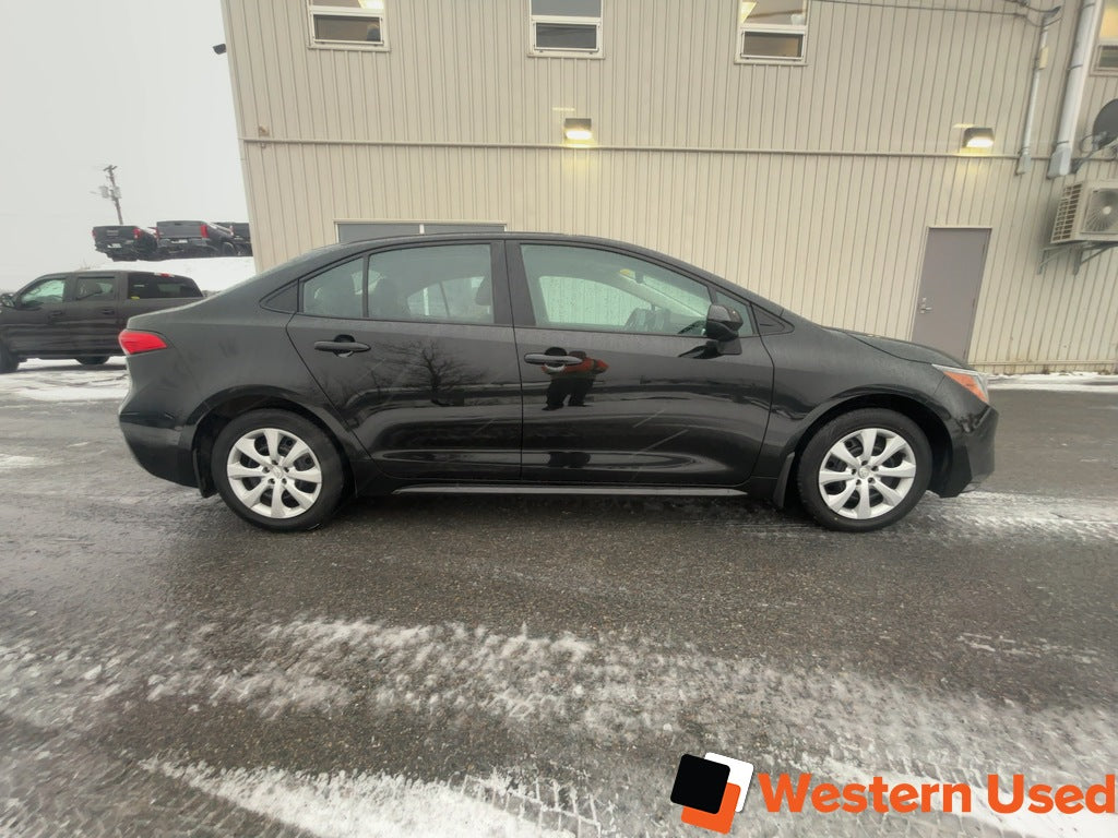 2022 Toyota Corolla LE CVT