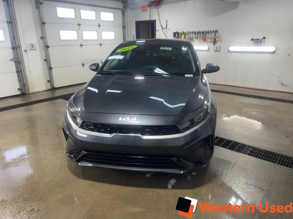 2022 Kia Forte EX IVT