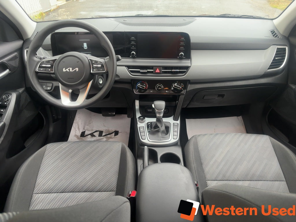 2025 Kia Seltos LX AWD