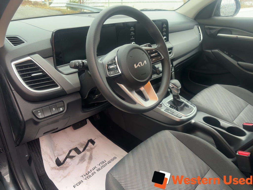 2025 Kia Seltos LX AWD