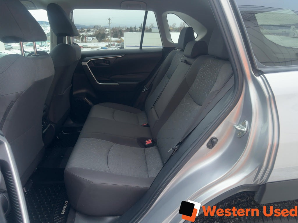 2023 Toyota RAV4 LE AWD