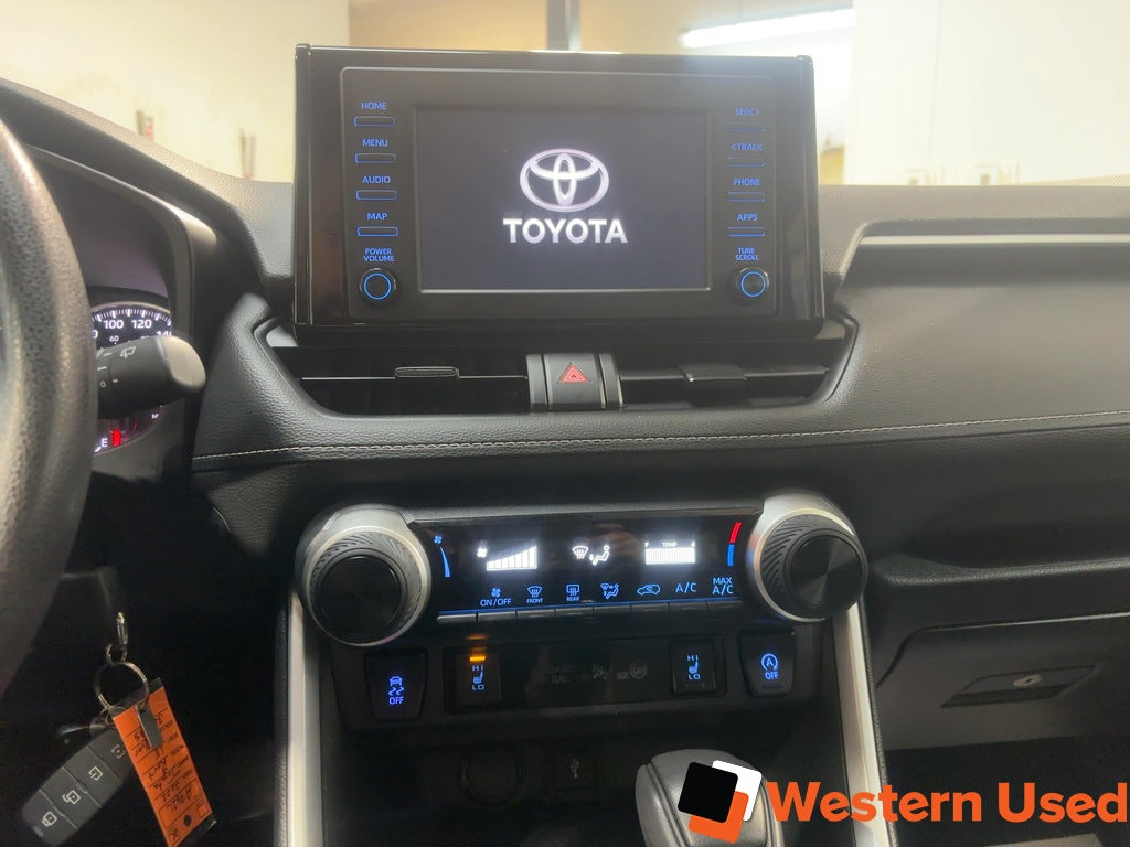 2022 Toyota RAV4 LE AWD
