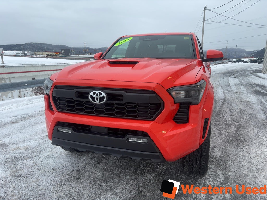 2024 Toyota Tacoma 4x4 Double Cab Auto TRD SPORT)