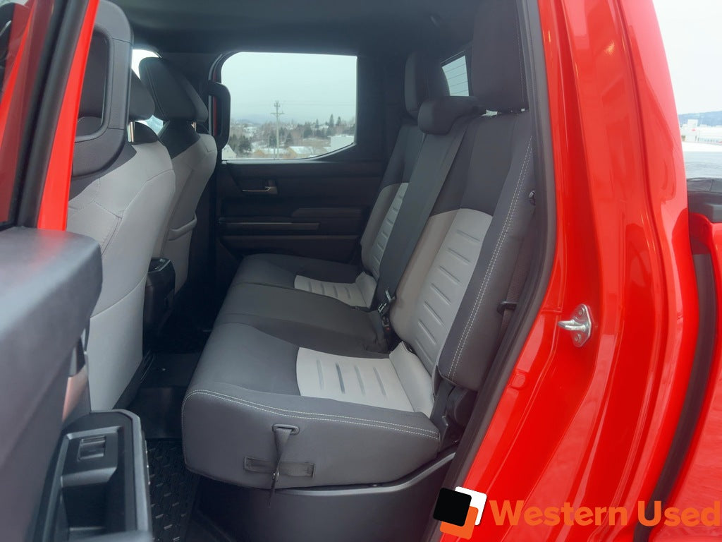 2024 Toyota Tacoma 4x4 Double Cab Auto TRD SPORT)