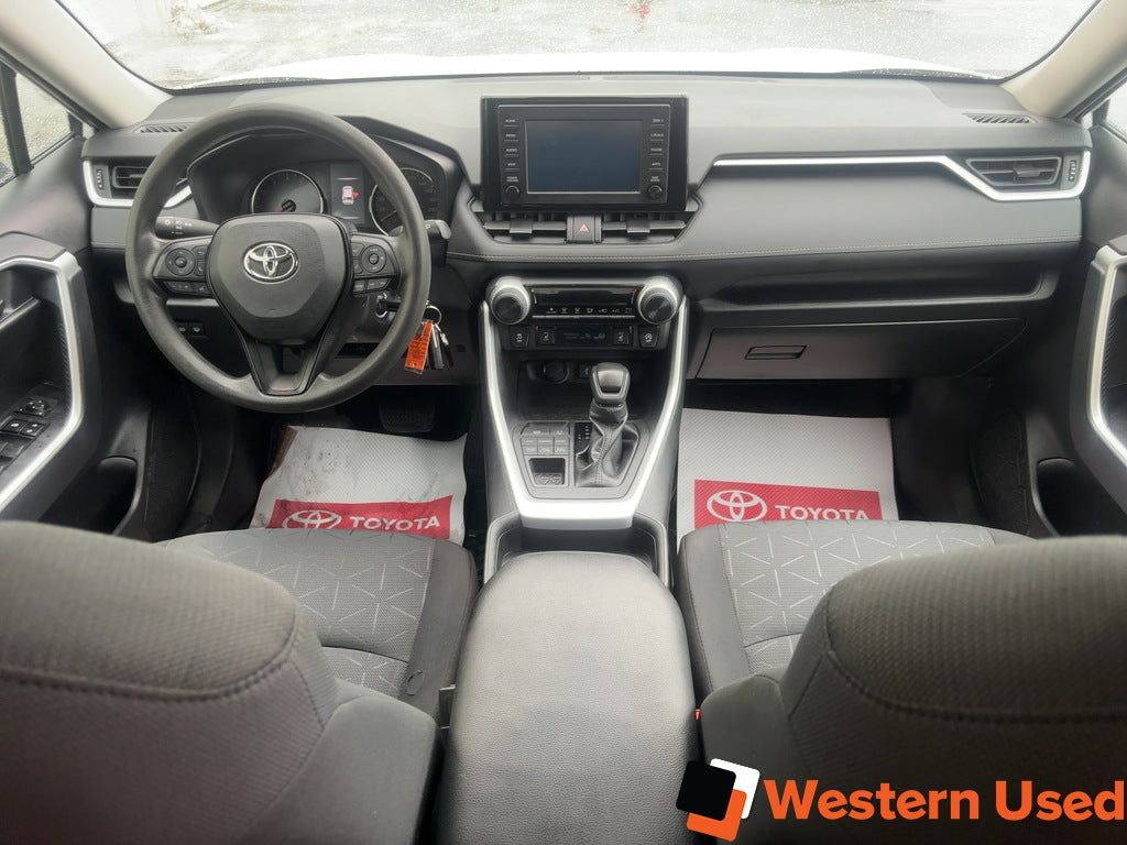 2021 Toyota RAV4 LE AWD