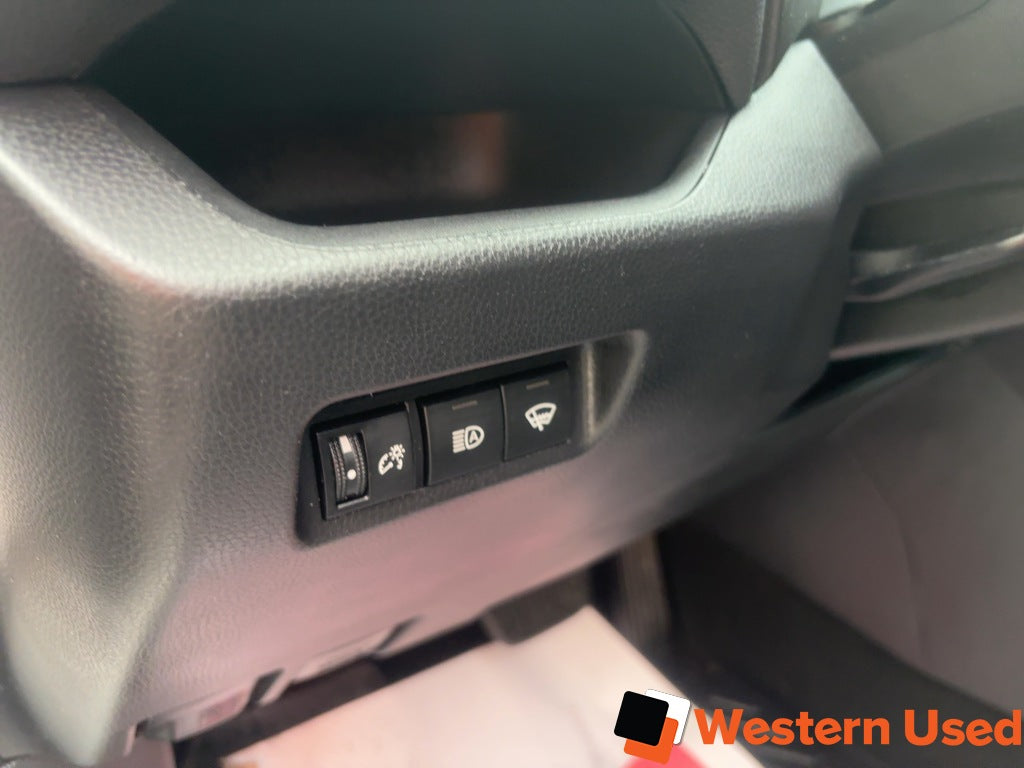 2021 Toyota RAV4 LE AWD