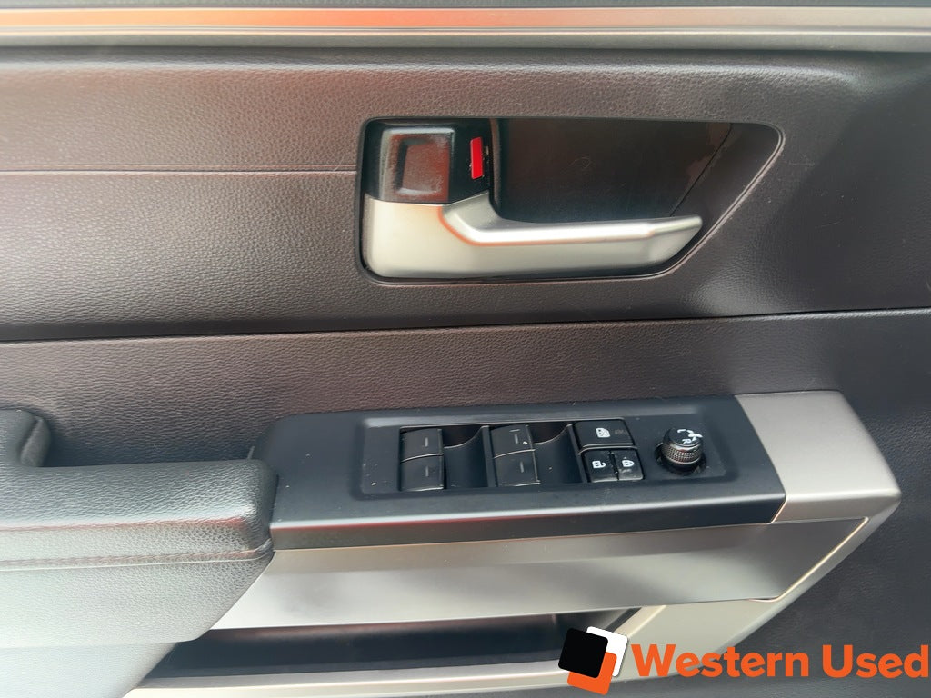 2023 Toyota Tundra 4x4 Crewmax SR