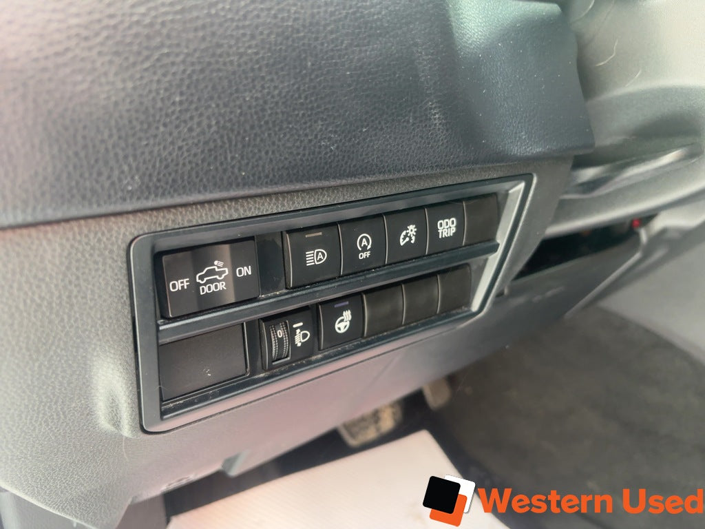 2023 Toyota Tundra 4x4 Crewmax SR