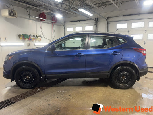 2023 Nissan Qashqai AWD SV CVT