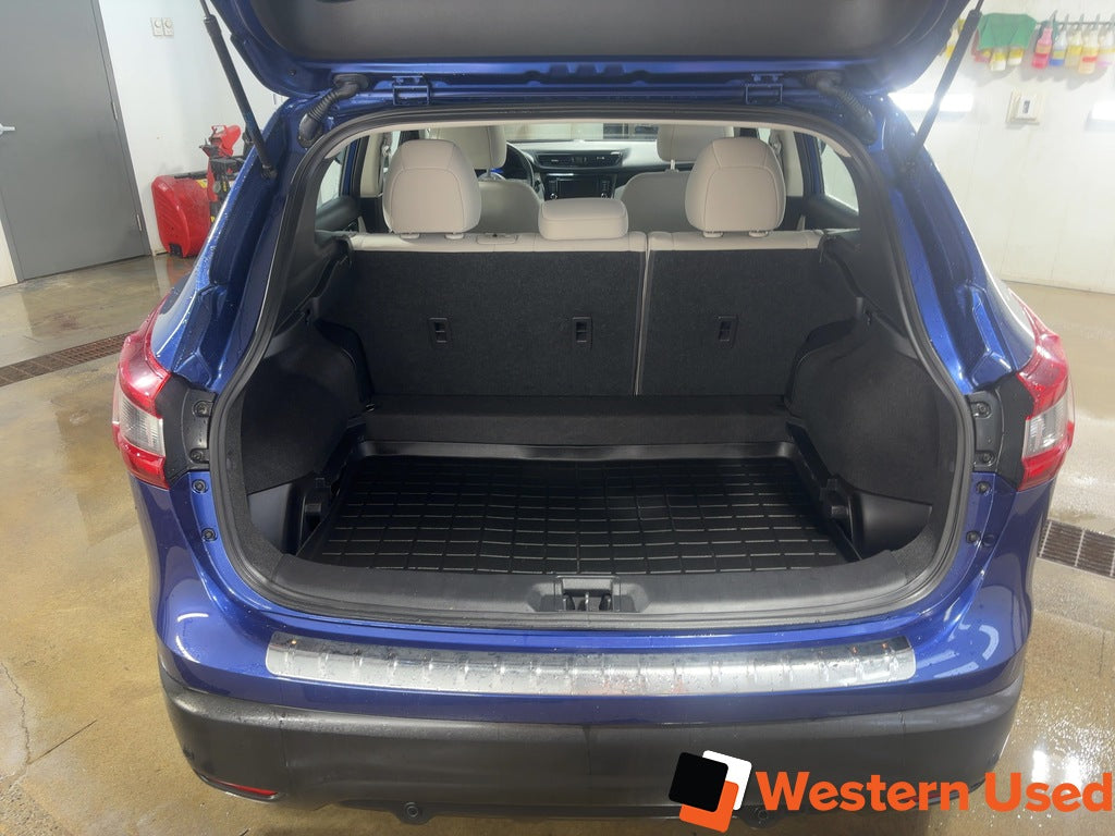 2023 Nissan Qashqai AWD SV CVT