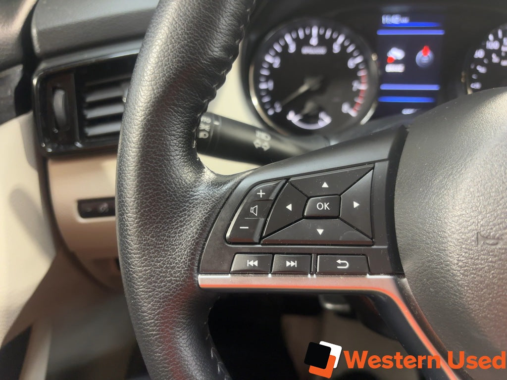 2023 Nissan Qashqai AWD SV CVT