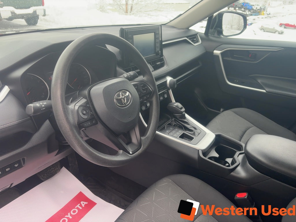 2021 Toyota RAV4 LE AWD