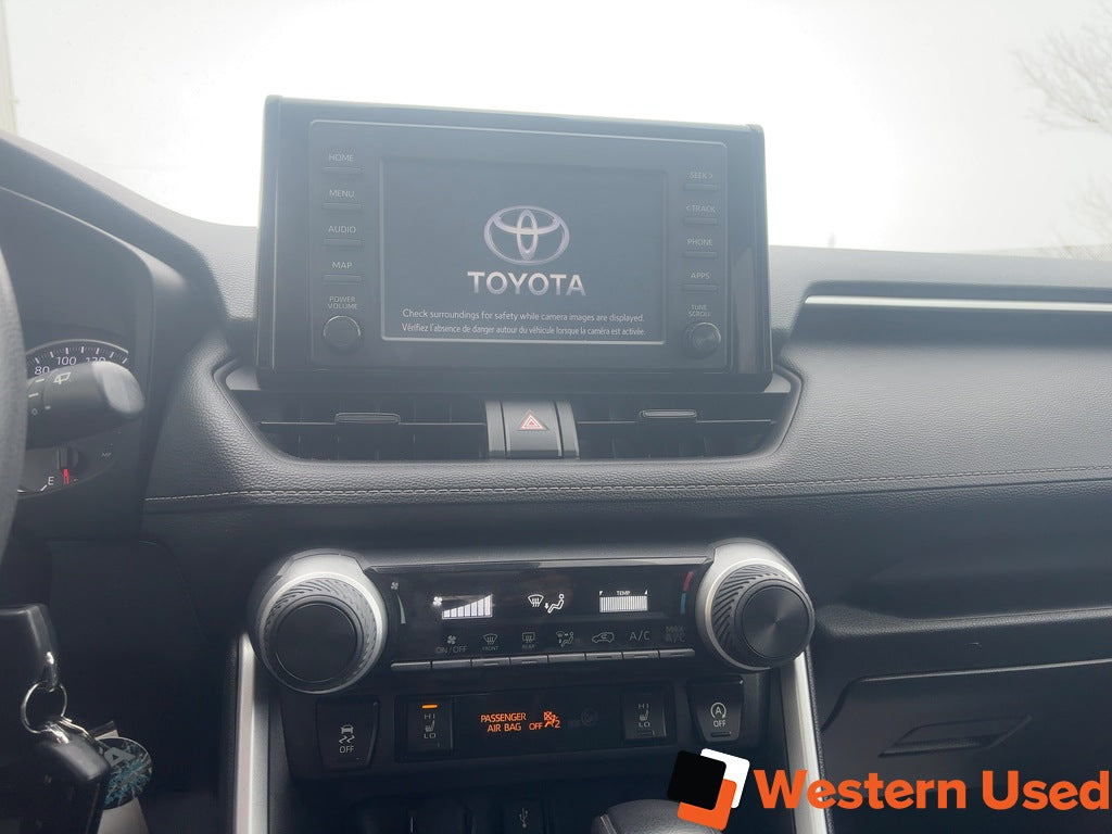 2021 Toyota RAV4 LE AWD