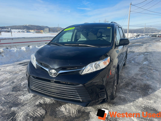 2020 Toyota Sienna LE 7-Passenger AWD