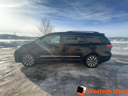 2020 Toyota Sienna LE 7-Passenger AWD