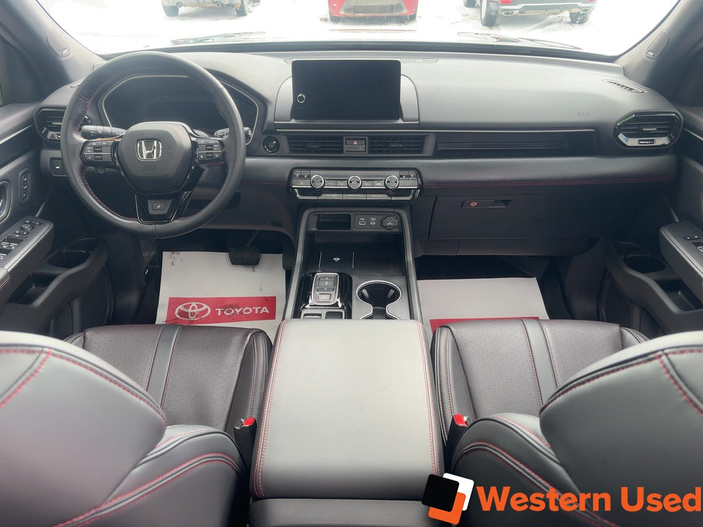 2025 Honda Pilot Black Edition AWD