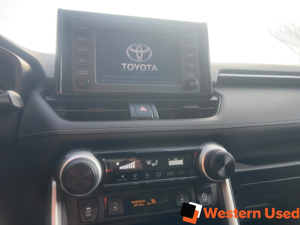 2021 Toyota RAV4 LE AWD