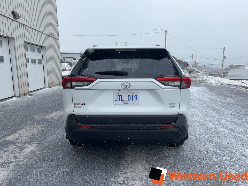 2024 Toyota RAV4 XLE AWD