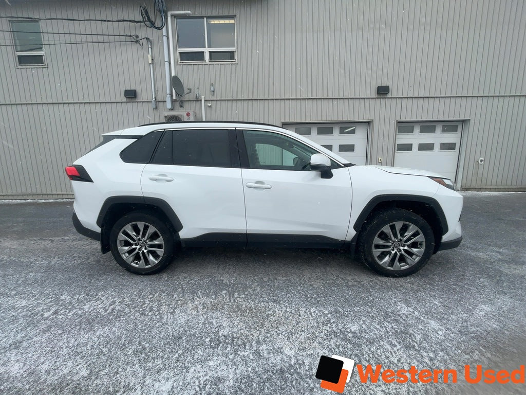 2024 Toyota RAV4 XLE AWD