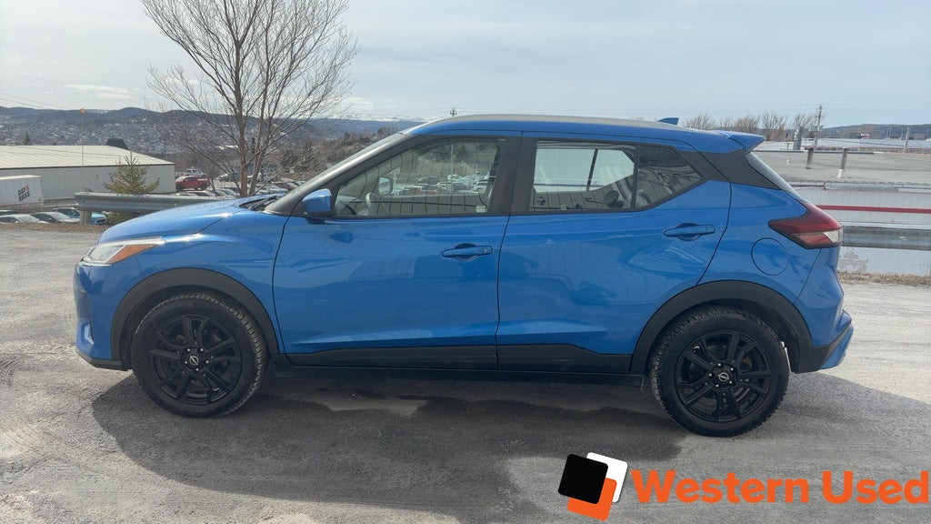 2022 Nissan Kicks SV FWD