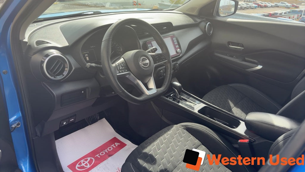 2022 Nissan Kicks SV FWD