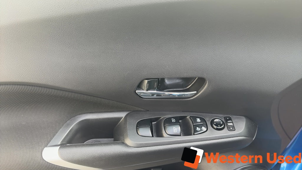 2022 Nissan Kicks SV FWD