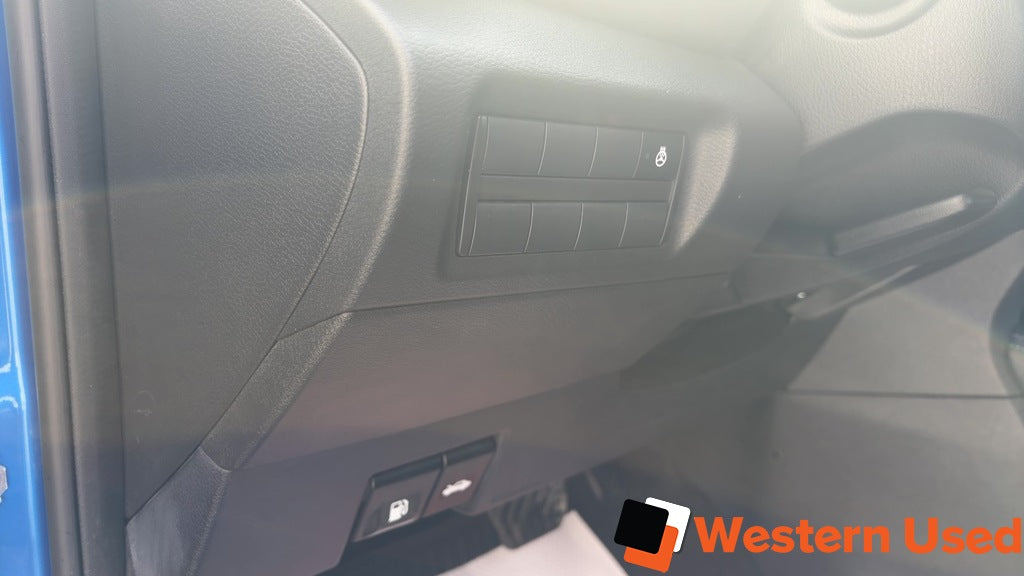 2022 Nissan Kicks SV FWD