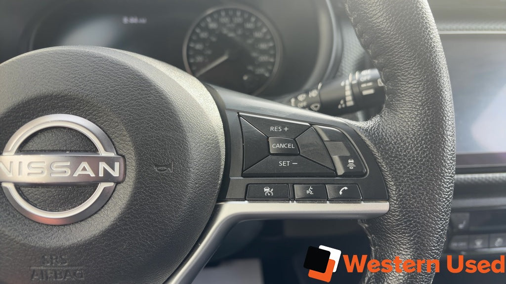 2022 Nissan Kicks SV FWD