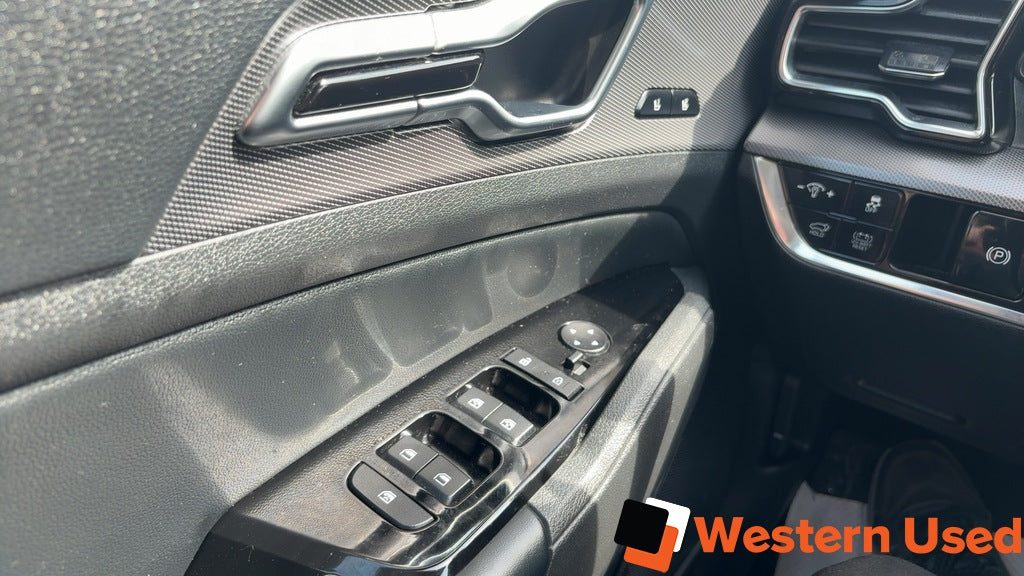 2023 Kia Sportage Hybrid SX AWD w/Black Interior