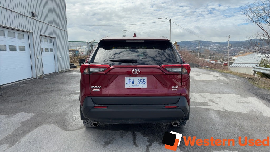2023 Toyota RAV4 XLE AWD