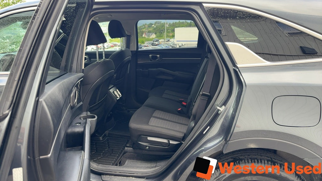 2023 Kia Sorento LX Premium AWD