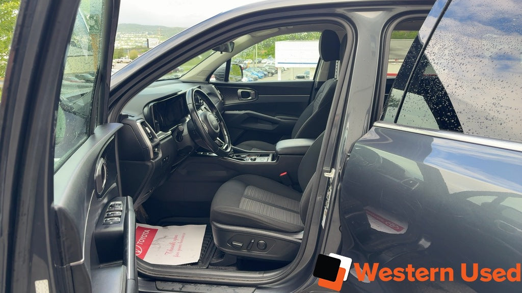 2023 Kia Sorento LX Premium AWD