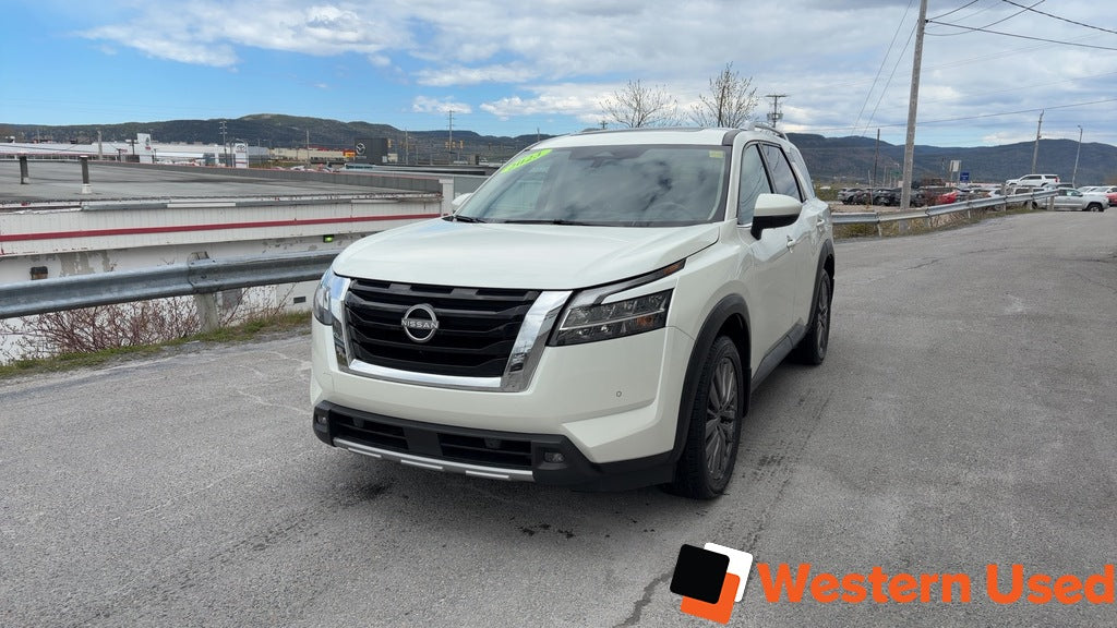 2023 Nissan Pathfinder SL 4WD