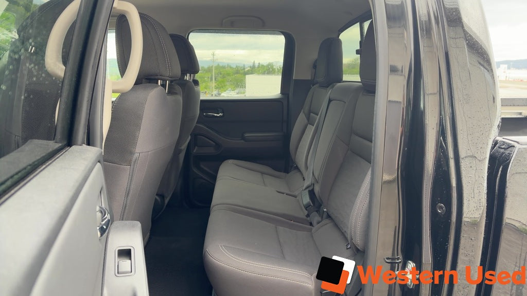 2024 Nissan Frontier Crew Cab 4x4 Long Bed SV
