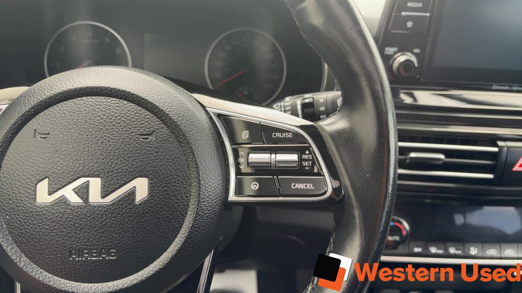 2023 Kia Seltos EX AWD